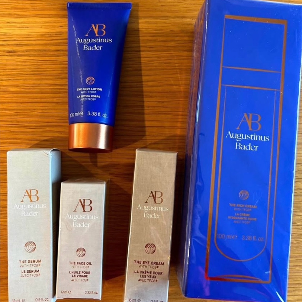 Augustinus Bader Skincare Moisturizer Set - Blue and Gold